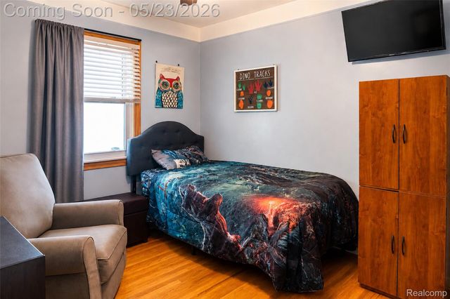 15606 Richmond Street, Southgate, MI 48195
