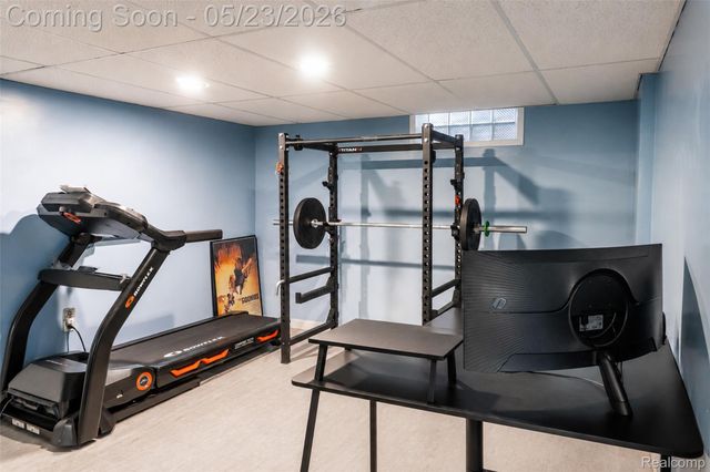 15606 Richmond Street, Southgate, MI 48195
