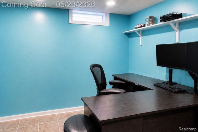 15606 Richmond Street, Southgate, MI 48195