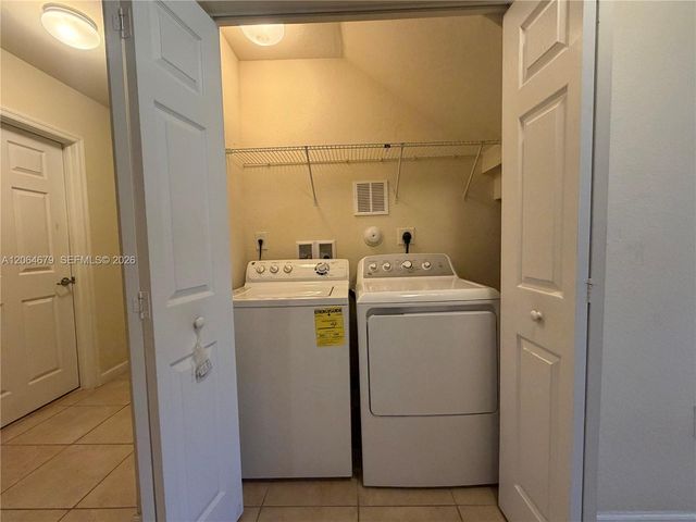 22411 SW 88th Place 6-26, Cutler Bay, FL 33190