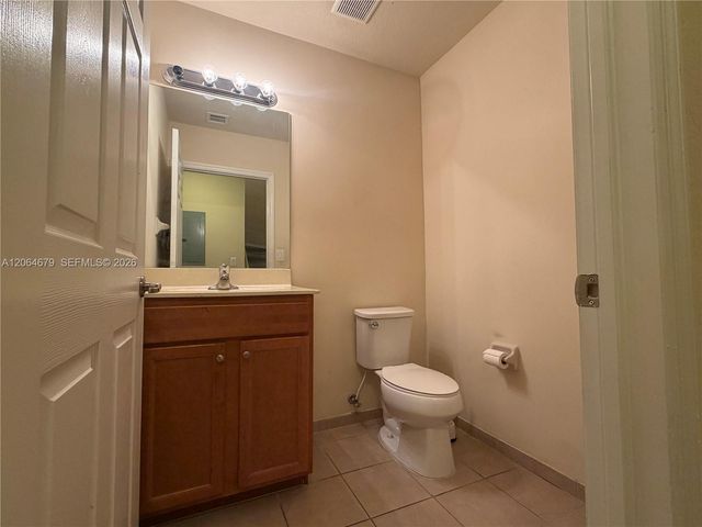 22411 SW 88th Place 6-26, Cutler Bay, FL 33190