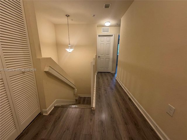 22411 SW 88th Place 6-26, Cutler Bay, FL 33190