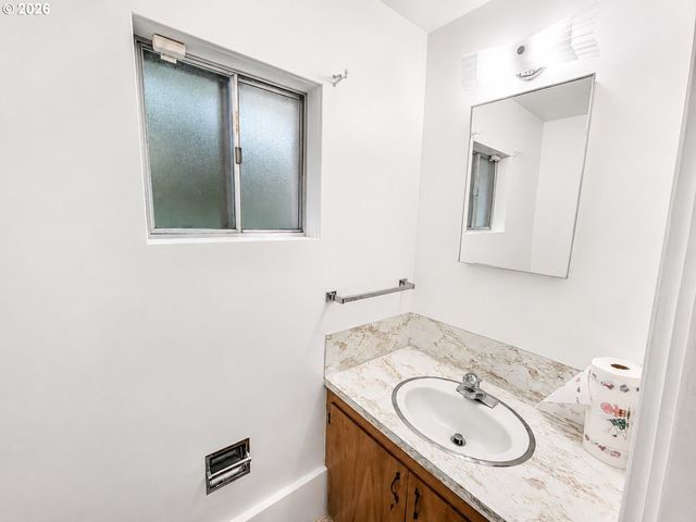 3649 OLD PACIFIC Hwy S, Kelso, WA 98626