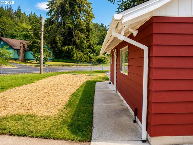 3649 OLD PACIFIC Hwy S, Kelso, WA 98626