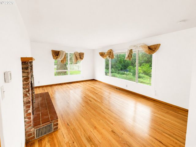 3649 OLD PACIFIC Hwy S, Kelso, WA 98626