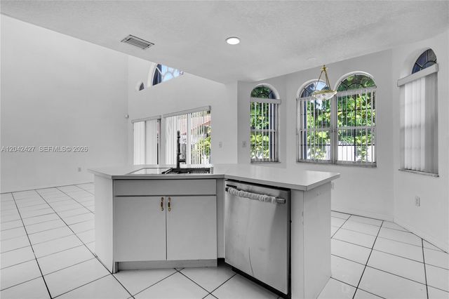 15251 NW 89th Ave, Miami Lakes, FL 33018