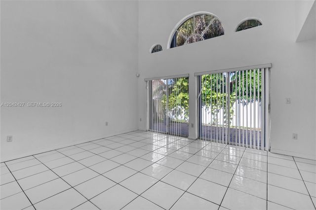 15251 NW 89th Ave, Miami Lakes, FL 33018