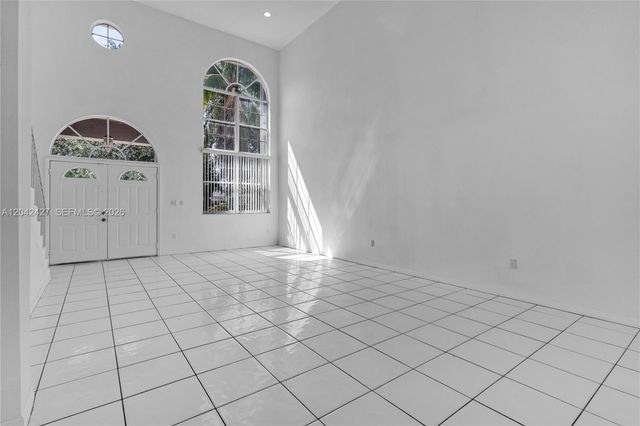 15251 NW 89th Ave, Miami Lakes, FL 33018