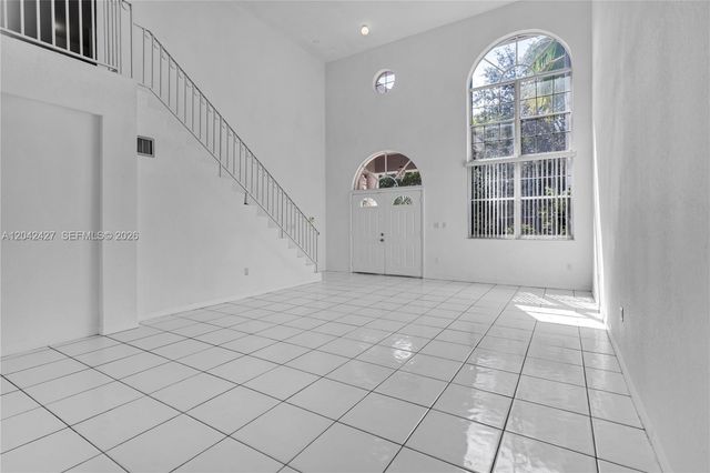 15251 NW 89th Ave, Miami Lakes, FL 33018