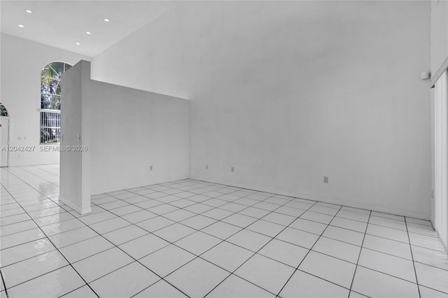 15251 NW 89th Ave, Miami Lakes, FL 33018