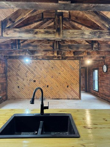 713 Runyon Lane, Nelsonville, OH 45764