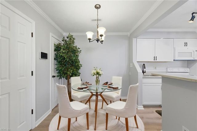 130 Wells CT, Hampton, VA 23666