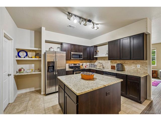 3611 S Perth Cir 102, Aurora, CO 80013