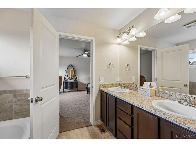 3611 S Perth Cir 102, Aurora, CO 80013