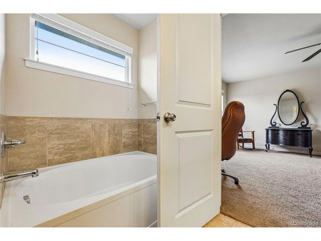 3611 S Perth Cir 102, Aurora, CO 80013