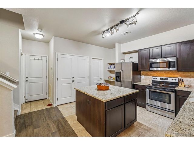 3611 S Perth Cir 102, Aurora, CO 80013