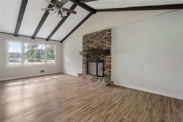 5525 Oak Grove Drive, Acworth, GA 30102