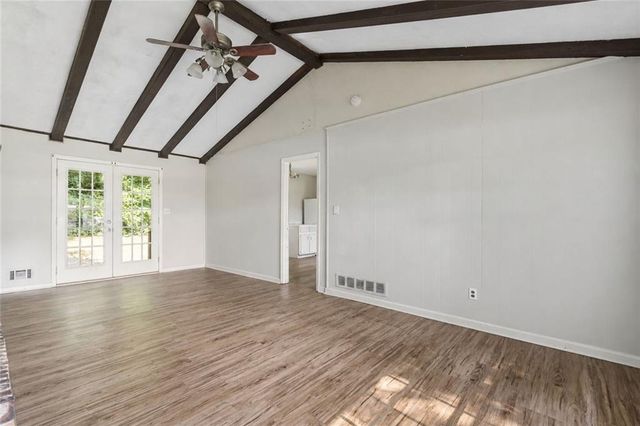 5525 Oak Grove Drive, Acworth, GA 30102