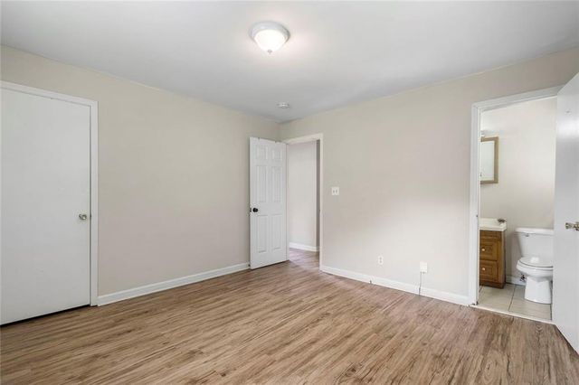 5525 Oak Grove Drive, Acworth, GA 30102