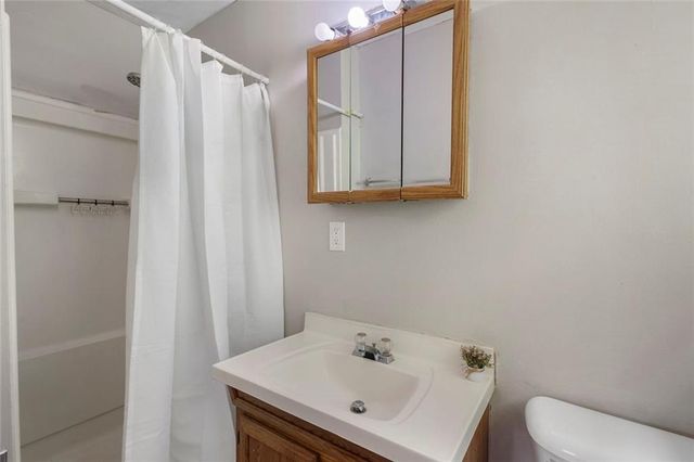 5525 Oak Grove Drive, Acworth, GA 30102