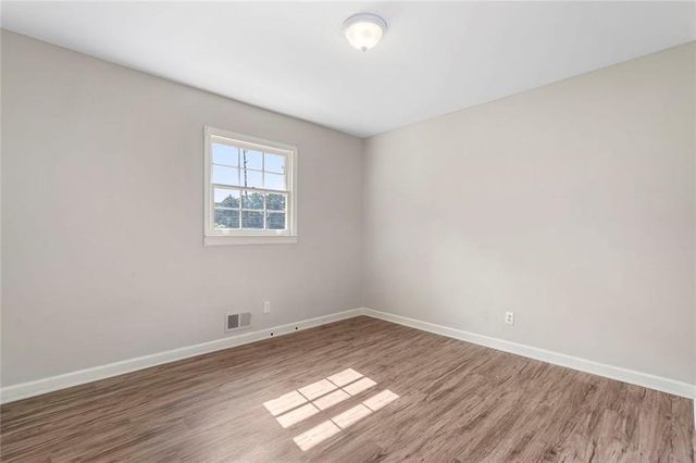 5525 Oak Grove Drive, Acworth, GA 30102
