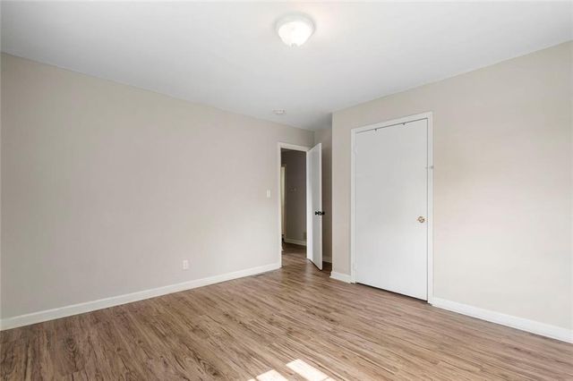5525 Oak Grove Drive, Acworth, GA 30102