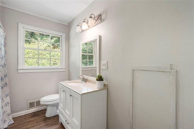 5525 Oak Grove Drive, Acworth, GA 30102