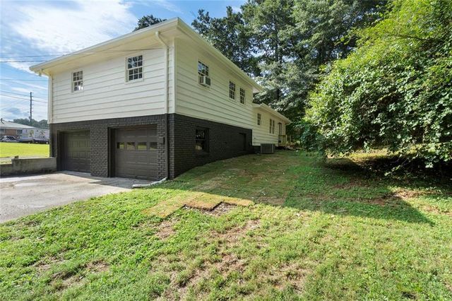 5525 Oak Grove Drive, Acworth, GA 30102
