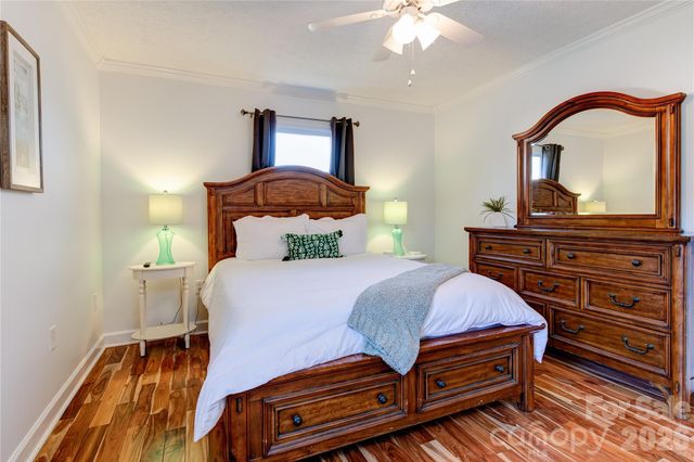 208 Altamahaw Avenue, Black Mountain, NC 28711