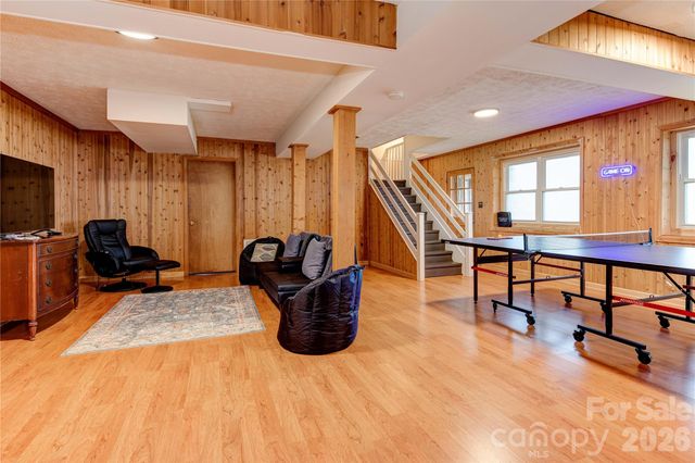 208 Altamahaw Avenue, Black Mountain, NC 28711