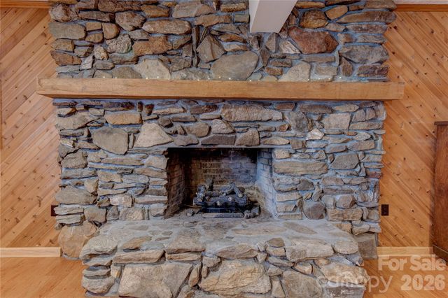 208 Altamahaw Avenue, Black Mountain, NC 28711