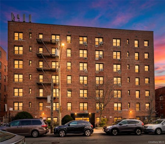 10-40 Neilson Street 4L, Far Rockaway, NY 11691