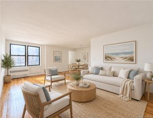 10-40 Neilson Street 4L, Far Rockaway, NY 11691