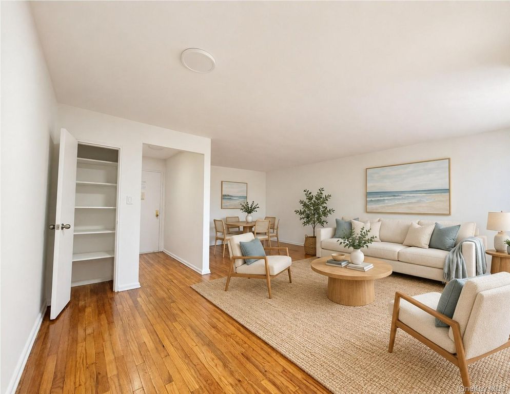 10-40 Neilson Street 4L, Far Rockaway, NY 11691 — photo 2