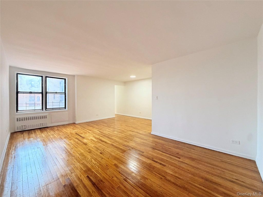 10-40 Neilson Street 4L, Far Rockaway, NY 11691 — photo 3