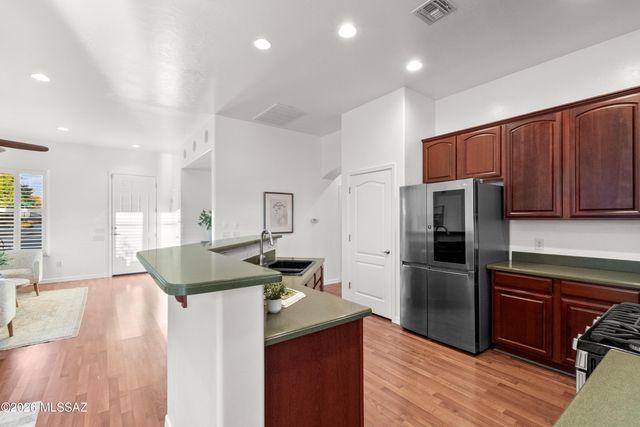 16979 S Mesa Shadows Drive, Vail, AZ 85641