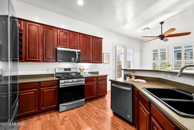 16979 S Mesa Shadows Drive, Vail, AZ 85641