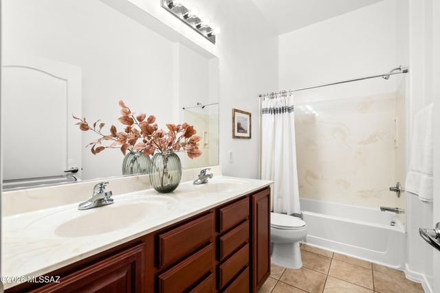 16979 S Mesa Shadows Drive, Vail, AZ 85641