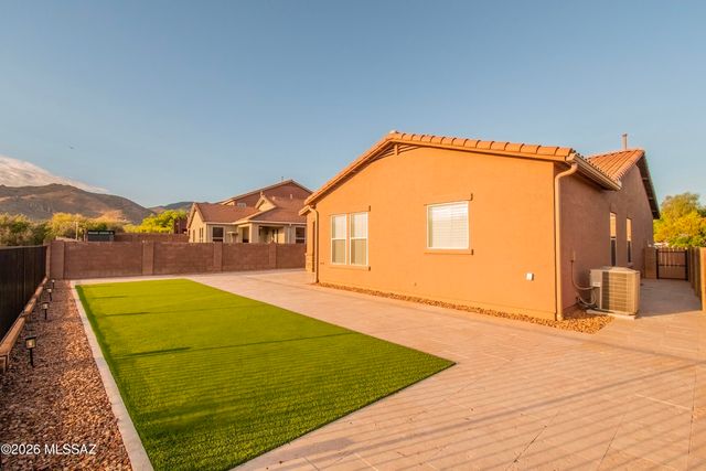 16979 S Mesa Shadows Drive, Vail, AZ 85641