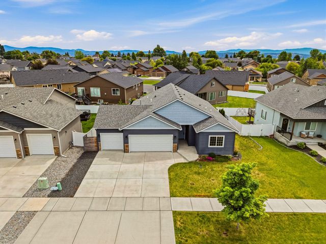 8470 N Oak St, Spokane, WA 99208