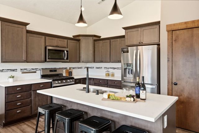 8470 N Oak St, Spokane, WA 99208