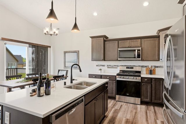8470 N Oak St, Spokane, WA 99208