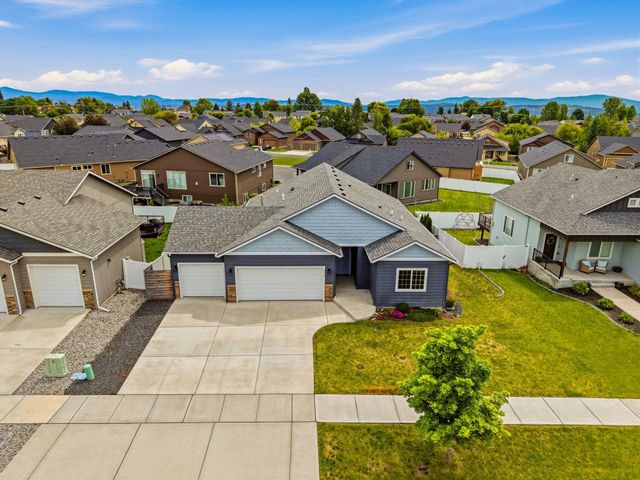 8470 N Oak St, Spokane, WA 99208