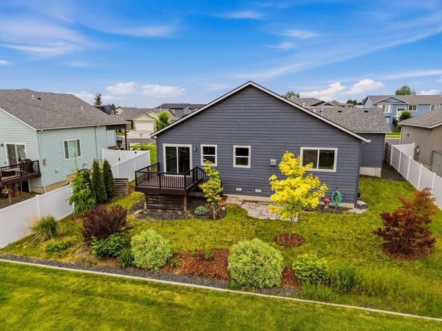 8470 N Oak St, Spokane, WA 99208