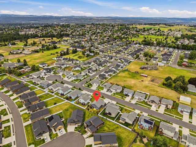8470 N Oak St, Spokane, WA 99208