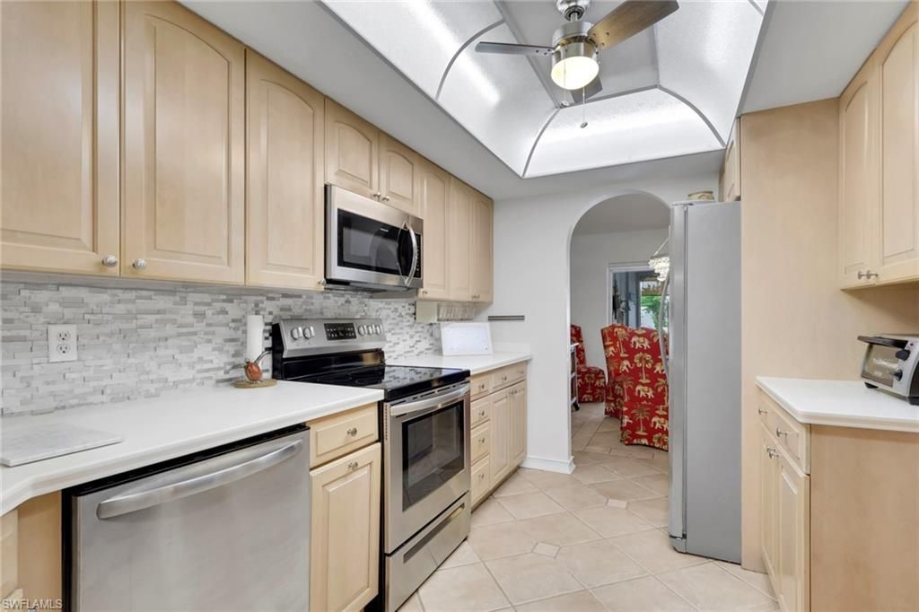 3605 Country Club BLVD C, CAPE CORAL, FL 33904 — photo 4