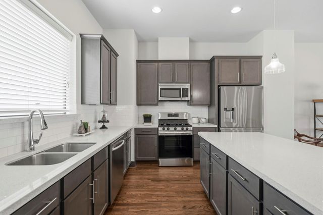 1022 Green Kensington Drive, Houston, TX 77008