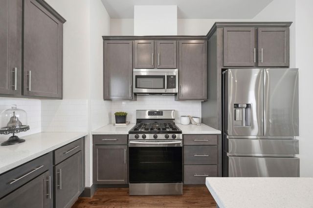 1022 Green Kensington Drive, Houston, TX 77008