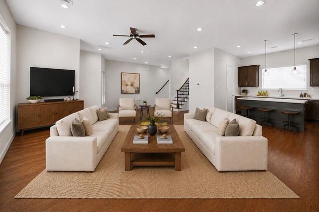1022 Green Kensington Drive, Houston, TX 77008