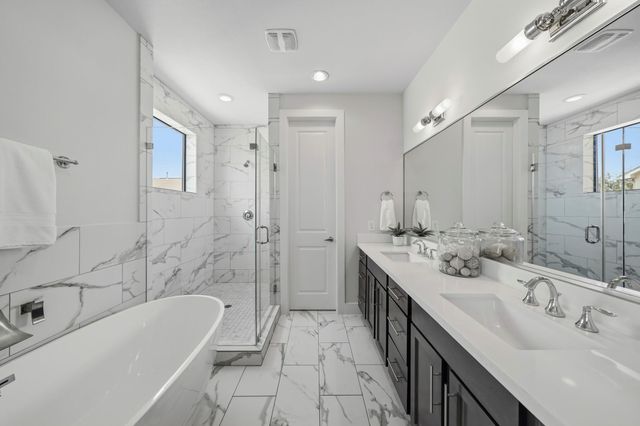 1022 Green Kensington Drive, Houston, TX 77008